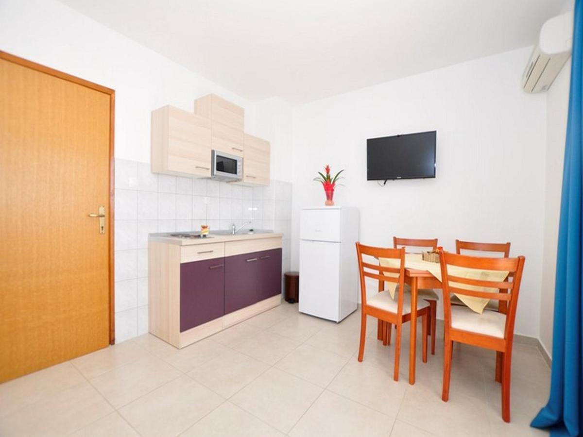 Apartments Zora Tučepi Esterno foto